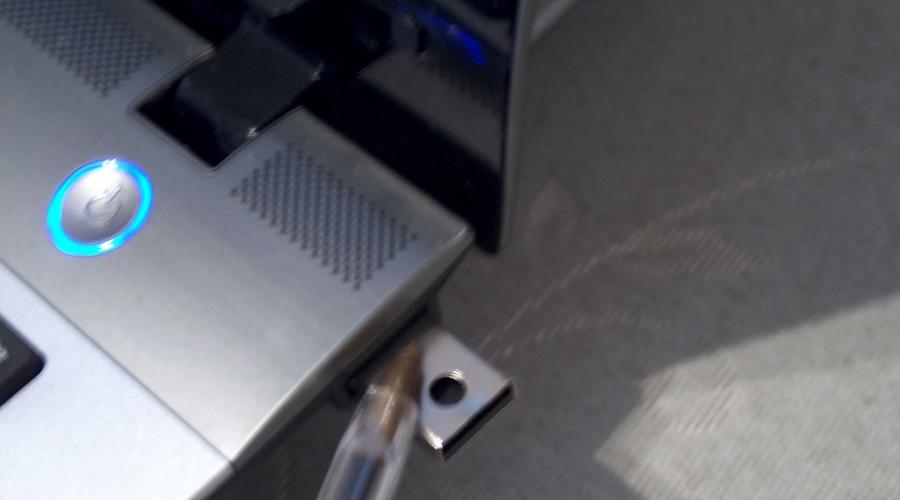 Самодельные устройства записи на флешку. USB флешка или убийца компьютеров своими руками. Делаем корпус флешки из зажигалки